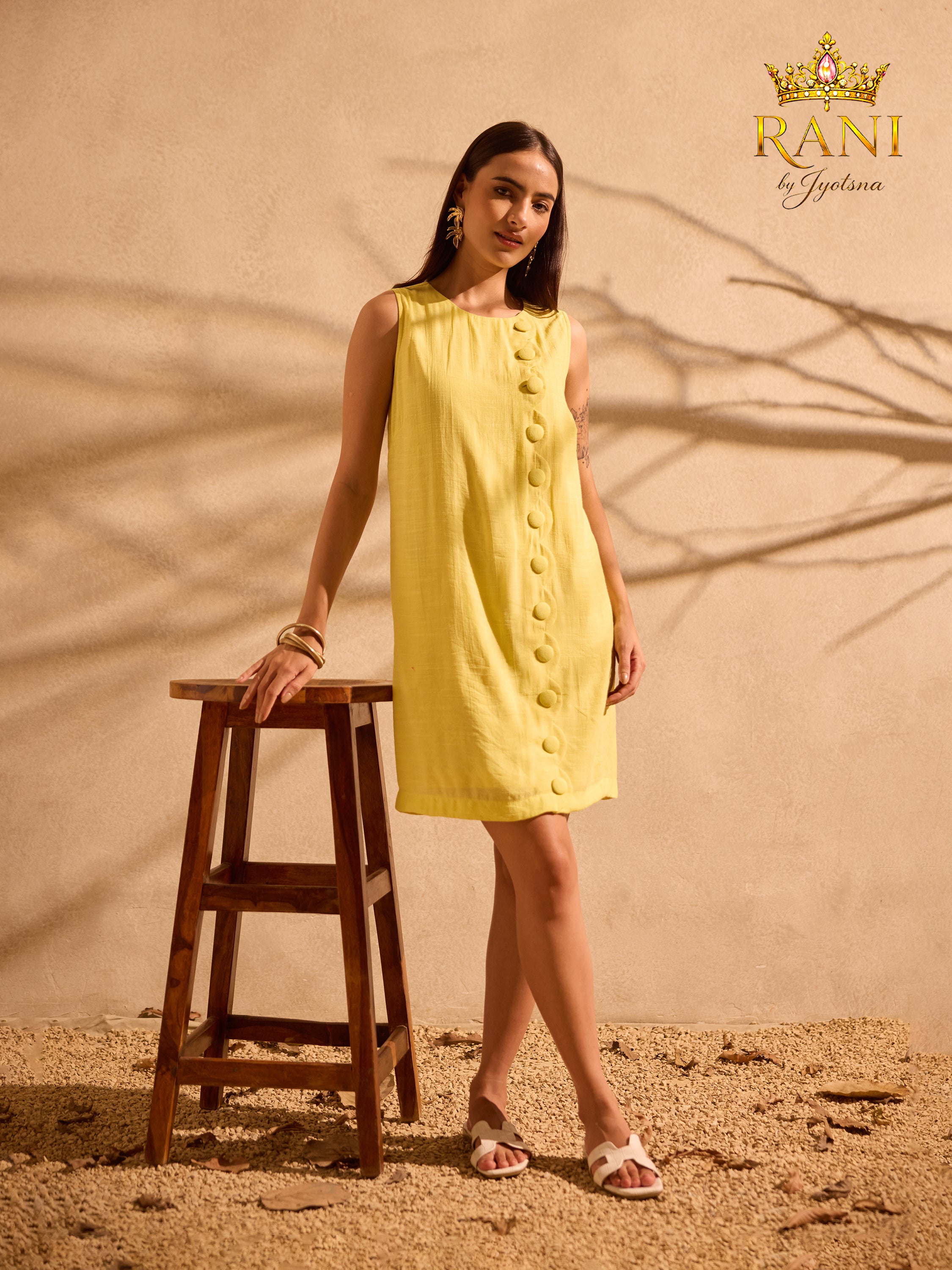 Sunny side dress